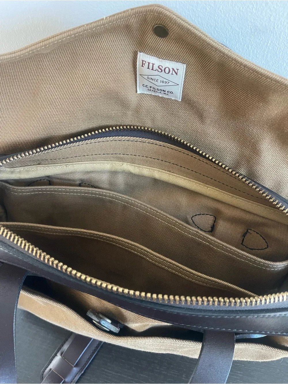 Filson Rugged Twill Original Briefcase in Tan